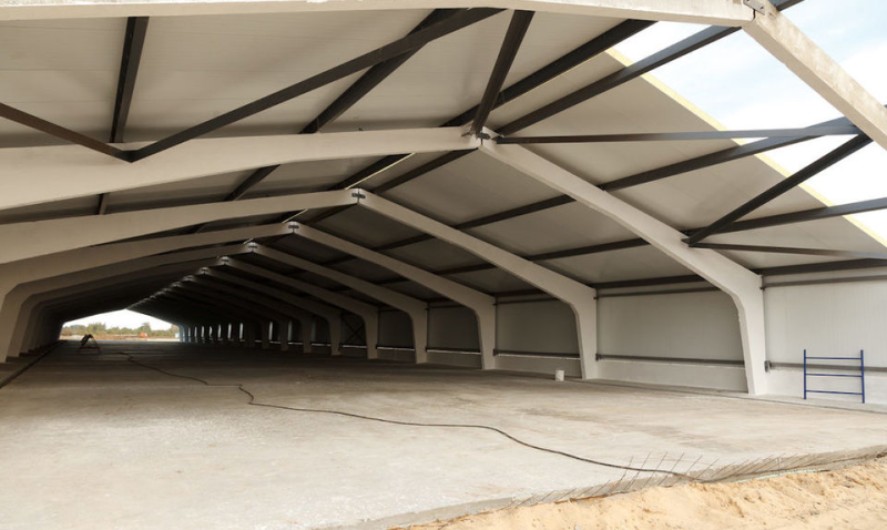 Бетонный ангар