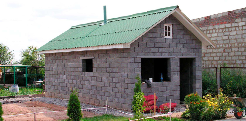 Сарай из блоков