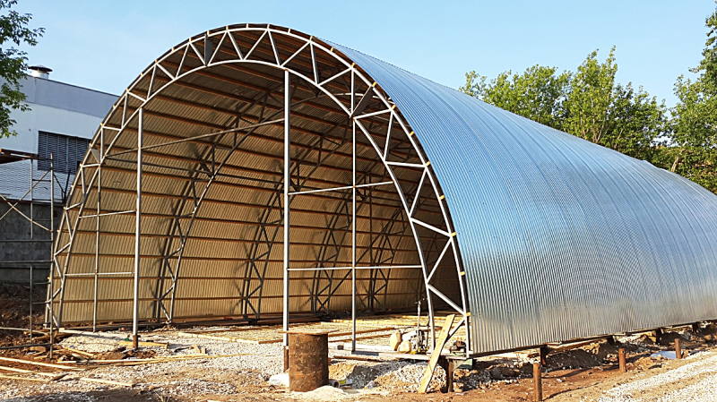 Свайный фундамент под ангар