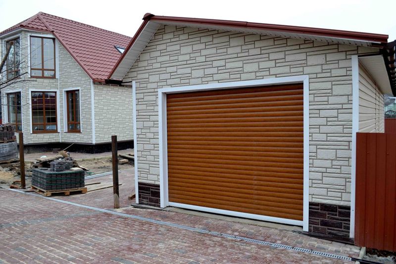 Отделка гаража снаружи