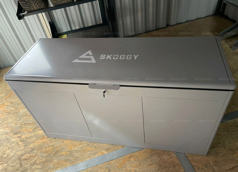 Пример шкафа для инструментов от SKOGGY