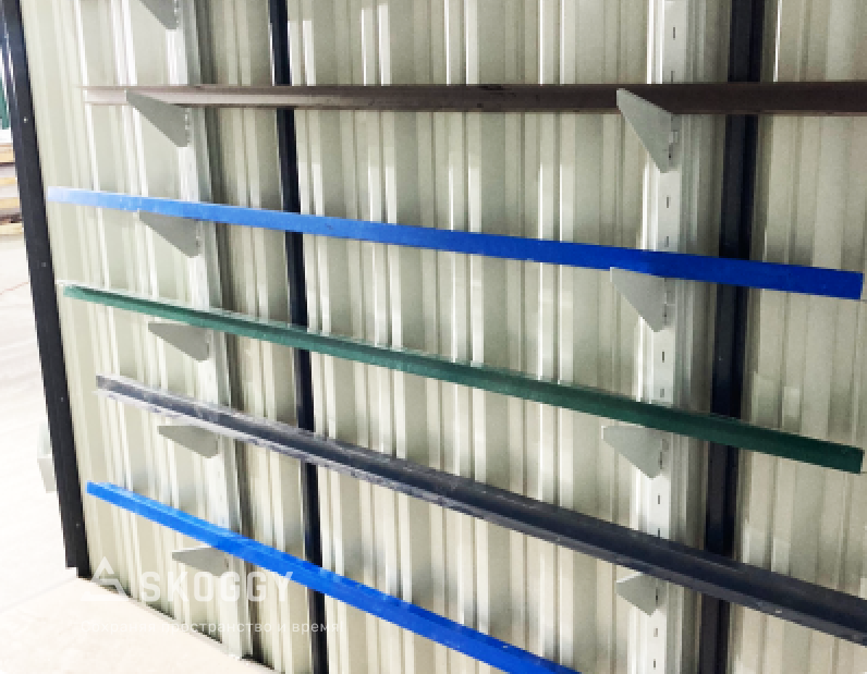 Стеллаж с кронштейнами