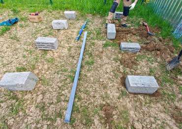 Фундаментные блоки SKOGGY для установки контейнера в д. Лисья Горка