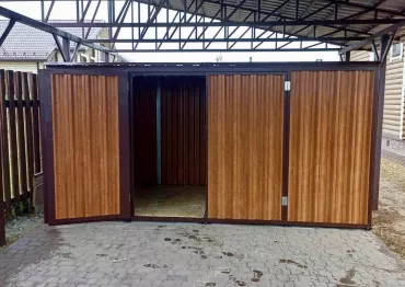 Контейнер с плоской крышей в коричневых тонах для заказчика в ДПК Золотые сосны, Александровский р-н, Владимирская область