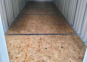 Белоснежный контейнер для укрытия оборудования для заказчика на выставке ВДНХ, г. Москва 