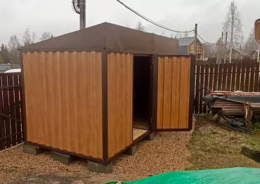 Вместительный хозблок для хранения садовых и бытовых вещей в КП Новинки, Дмитровский р-н, МО