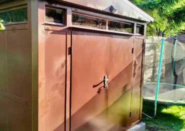 Удобный премиум хозблок МАХ в шоколадном цвете на участок в СТ Салют, Истринский р-н, МО