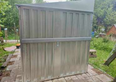 Практичный хозблок для хранения в цинковом цвете в СНТ Лесное-МИД, МО