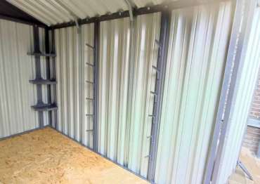 Вместительный хозблок для хранения вещей в графитовом цвете в дер. Марьино, г. Красногорск, МО