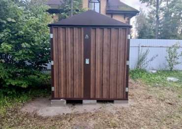 Надежный хозблок для хранения садовой техники в расцветке "под дерево" в дер. Решоткино, г. Клин, МО