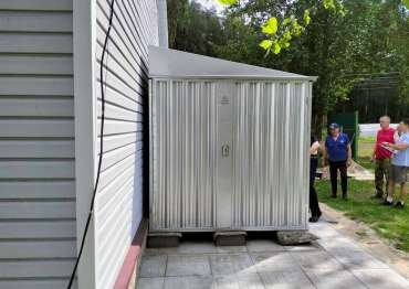 Компактный хозблок для садовых инструментов в цинковом цвете в СНТ Виктория-2, Раменский г.о., МО