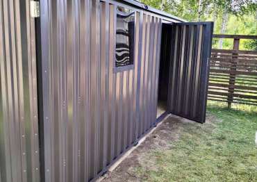 Стильный хозблок для садовой техники и дачного инвентаря в графитовом цвете в г. Конаково, Тверская область