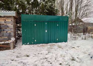 Стильный хозблок для хранения в сочном зеленом цвете в дер. Воротово, Волоколамский р-н, МО