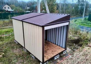 Функциональный контейнер для хранения газонокосилки в двойной расцветке в дер. Степыгино, г.о. Домодедово, МО