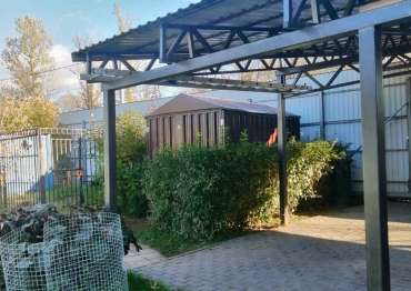 Функциональный хозблок для хранения садового инвентаря в шоколадном цвете в пос. Часцы, Одинцовский р-н, МО