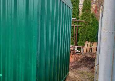 Прочный хозблок для личных вещей в сочном зеленом цвете в дер. Малые Горки, Наро-Фоминский р-н, МО