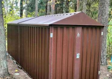 Два функциональных хозблока для стройматериалов и инвентаря в шоколадном цвете в дер. Дунино, Одинцовский р-н, МО