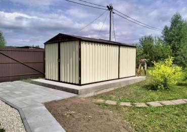 Гараж в комбинированной расцветке в с. Башино, Ясногорский р-н, Тульская обл.