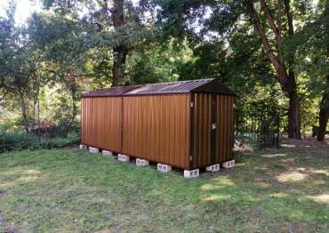 Универсальный хозблок с распашными воротами для садовой техники в комбинированной расцветке в р.п. Фряново, МО