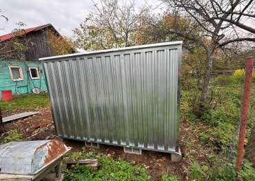 Цинковый хозблок для хранения вещей в дер. Кустово, Тверская обл.