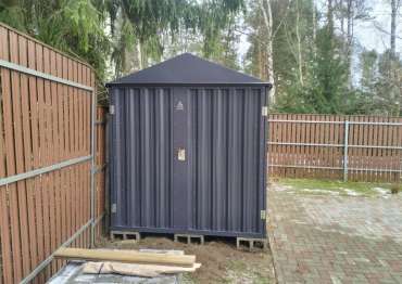 Гараж с двускатной крышей в дер. Вахонино, Конаковский м.о, Тверская обл.