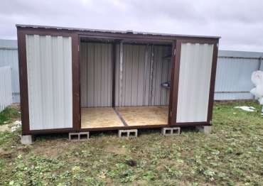 Хозблок в комбинированной расцветке в пос. Трудовая, г.о. Мытищи, МО