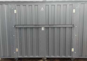 Хозблок для инвентаря в пос. Есуковский, Ясногорский р-н, Тульская обл.