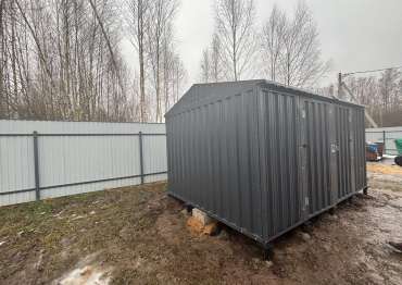 Хозблок с двускатной крышей в пос. Есуковский, Ясногорский р-н, Тульская обл.